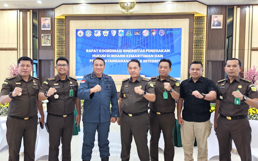 "RAPAT KOORDINASI SINERGITAS PENEGAKAN HUKUM DI BIDANG KEMARITIMAN DAN PENANDATANGANAN PAKTA INTEGRITAS"
