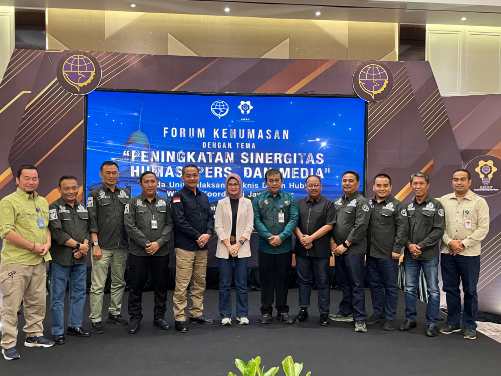 Kepala Kantor Bersama Staf KSOP Kelas IV Kalianget Hadiri Forum Kehumasan