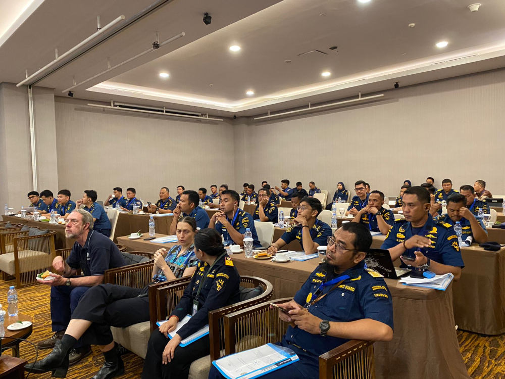 TINGKATKAN KAPABILITAS DAN KESIAPSIAGAAN PERSONIL HADAPI PENCEMARAN TUMPAHAN MINYAK DI LAUT, KEMENHUB KERJA SAMA DENGAN AUSTRALIAN MARITIME SAFETY AUTHORITY