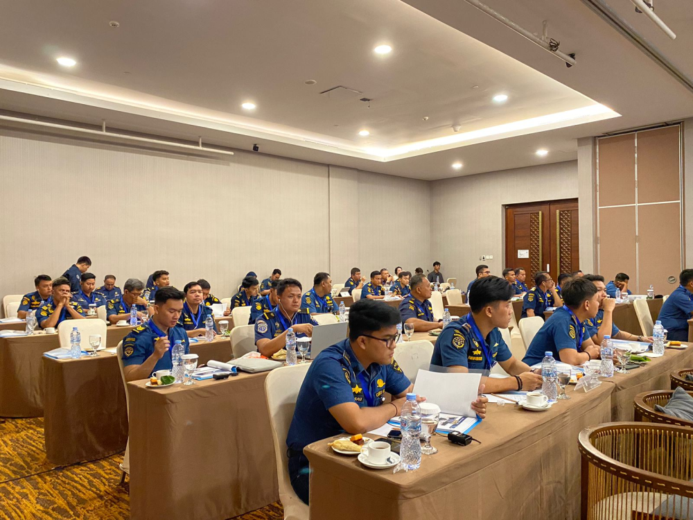 TINGKATKAN KAPABILITAS DAN KESIAPSIAGAAN PERSONIL HADAPI PENCEMARAN TUMPAHAN MINYAK DI LAUT, KEMENHUB KERJA SAMA DENGAN AUSTRALIAN MARITIME SAFETY AUTHORITY