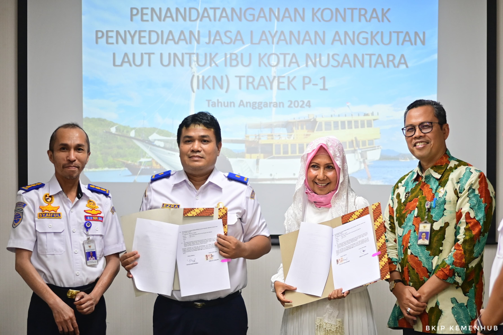DUKUNG TRANSPORTASI DI IKN, KEMENHUB TANDATANGANI KONTRAK PENYEDIAAN KAPAL PHINISI