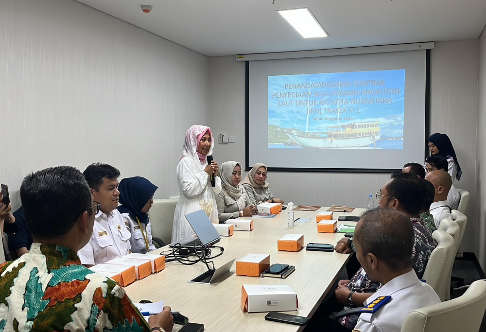 DUKUNG TRANSPORTASI DI IKN, KEMENHUB TANDATANGANI KONTRAK PENYEDIAAN KAPAL PHINISI