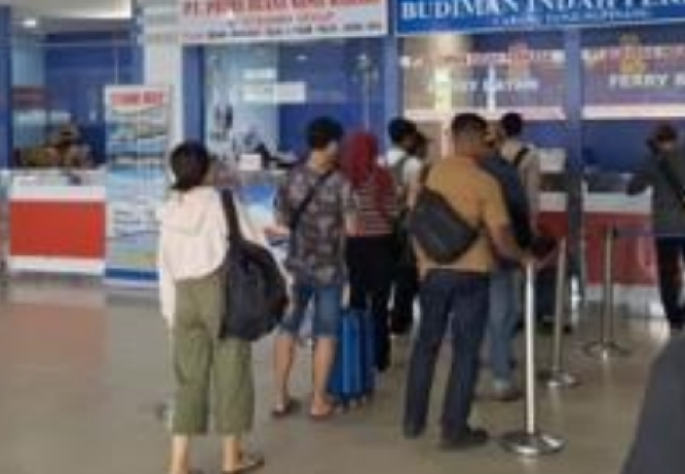 Antrian Penumpang di Pelabuhan SBP, PT. MKP: Bukan Akibat Penerapan Tiket Elektronik