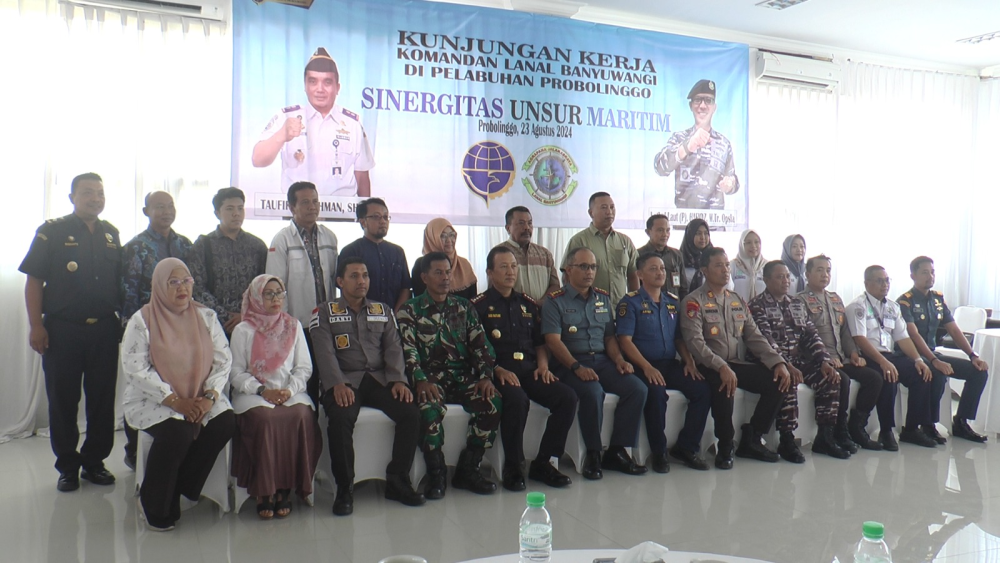 PERKUAT SINERGITAS INSAN MARITIM, KOMANDAN LANAL BANYUWANGI SAMBANGI PELABUHAN PROBOLINGGO