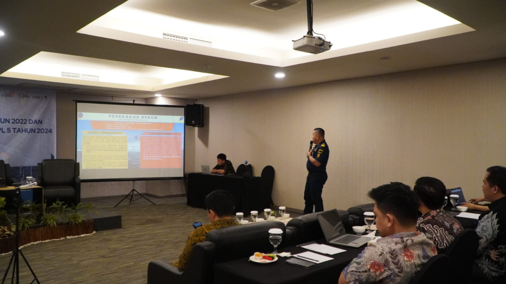 KEMENHUB SOSIALISASIKAN KEWAJIBAN PENGGUNAAN AIS DI PERAIRAN DAN PEMBERLAKUAN PENETAPAN PNBP JASA KENAVIGASIAN DI WILAYAH KERJA DISNAV TELUK BAYUR