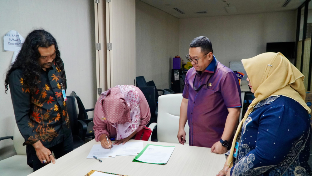LINDUNGI HAK PELAUT, KEMENHUB FASILITASI SERAH TERIMA ASURANSI JIWA KEPADA AHLI WARIS