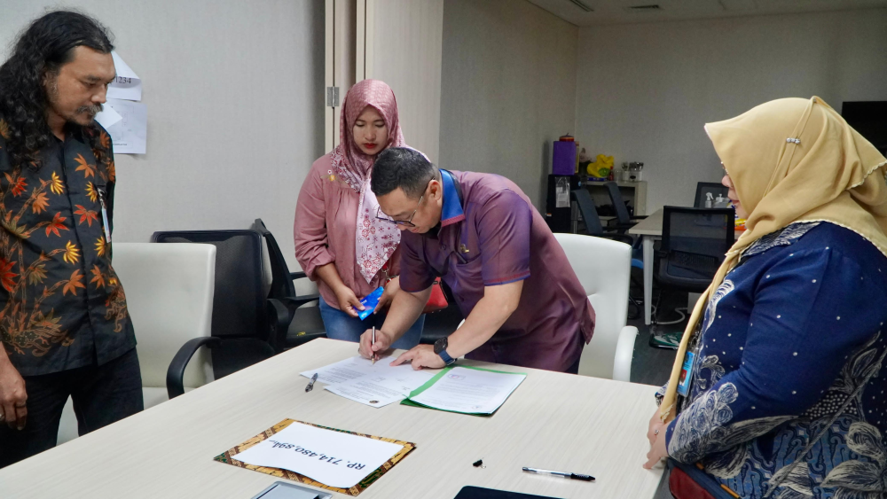 LINDUNGI HAK PELAUT, KEMENHUB FASILITASI SERAH TERIMA ASURANSI JIWA KEPADA AHLI WARIS