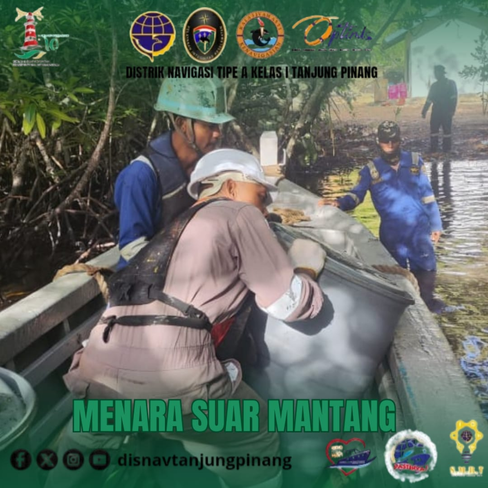 Kegiatan Aplousing Tim Armada KN.Jadayat di Menara Suar Mantang