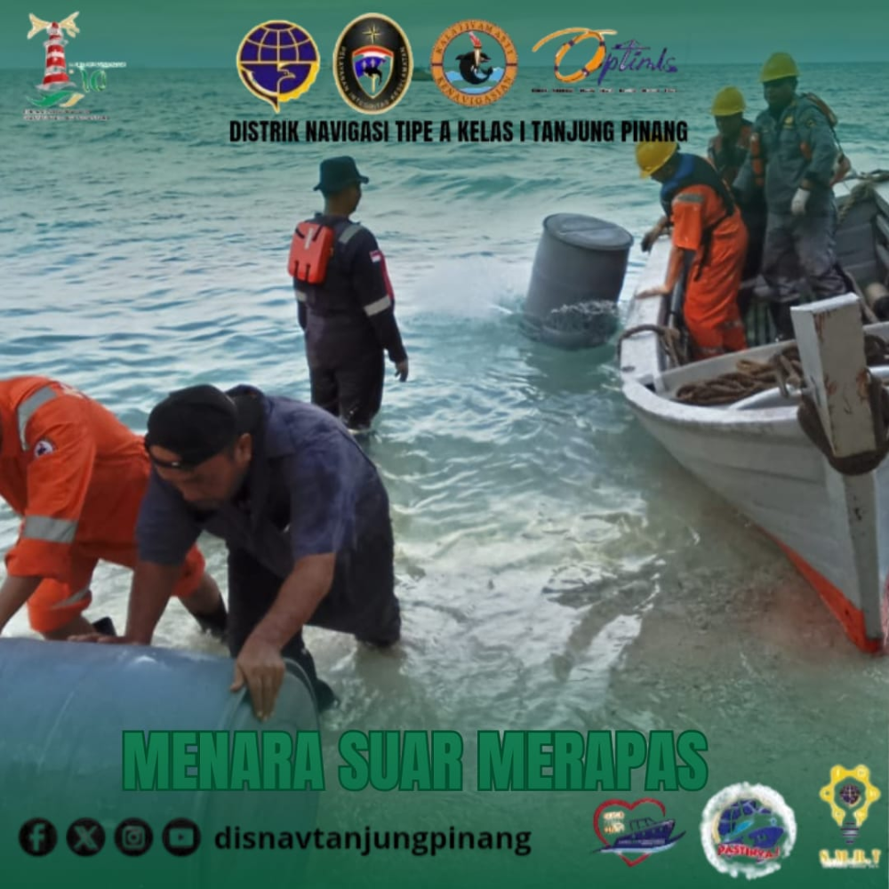Kegiatan Aplousing Tim Armada KN.Jadayat di Menara Suar Mantang