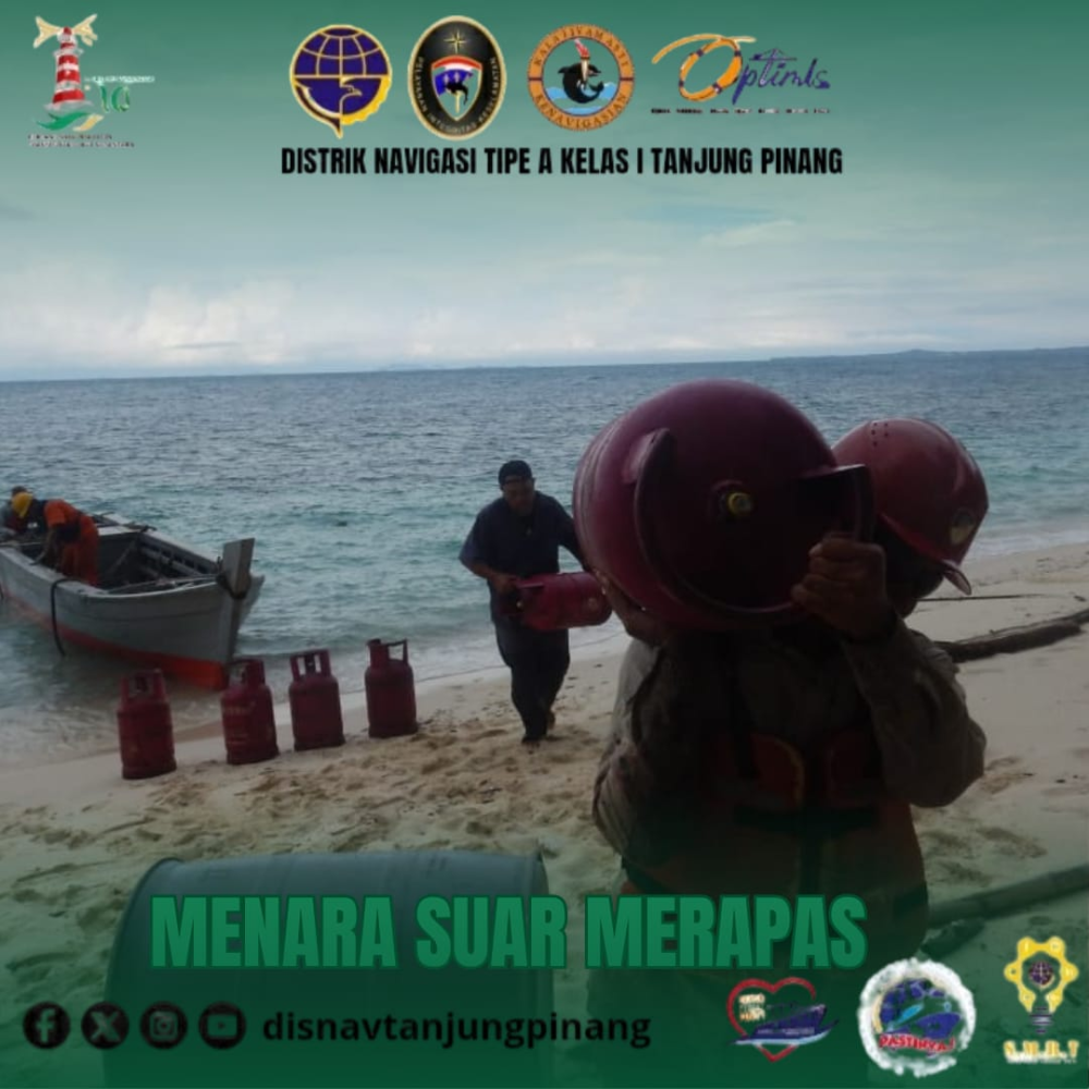 Kegiatan Aplousing Tim Armada KN.Jadayat di Menara Suar Mantang