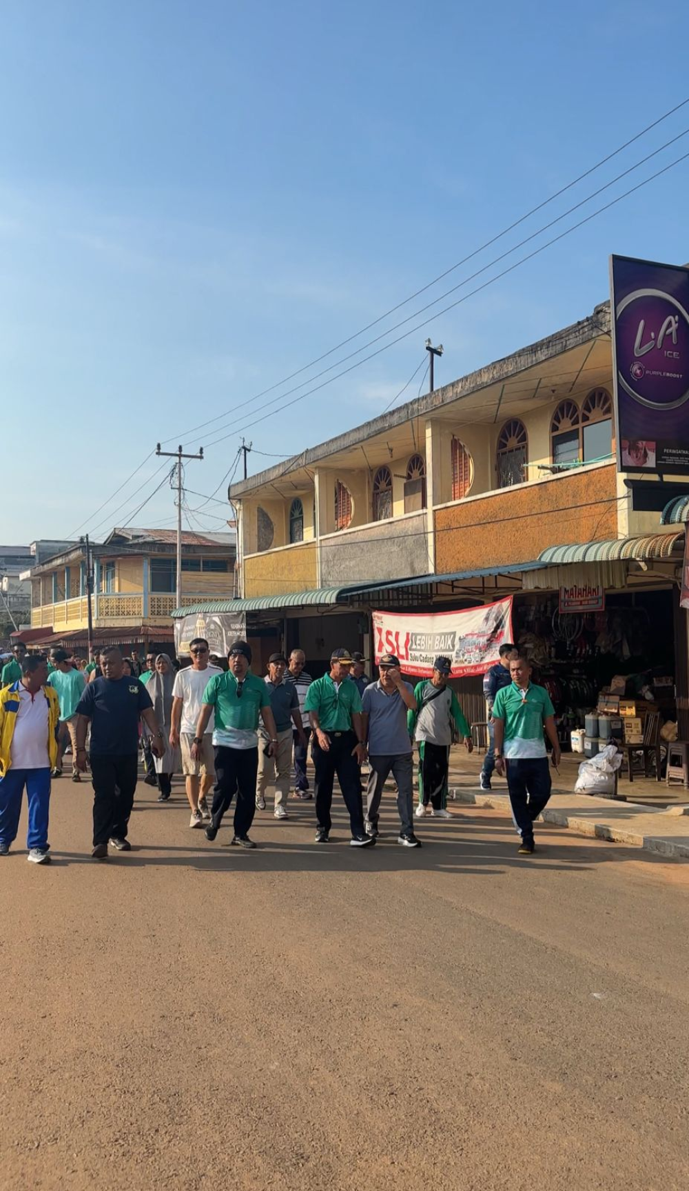 PERINGATAN HARHUBNAS KE-53 KANTOR UPP KELAS III DABO SINGKEP GELAR JALAN SANTAI BERSAMA MASYARAKAT