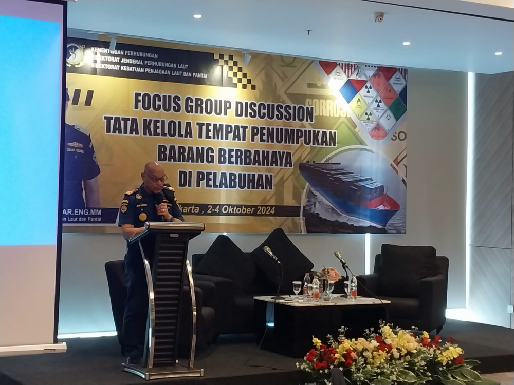 KEMENTERIAN PERHUBUNGAN DORONG TATA KELOLA PENUMPUKAN BARANG BERBAHAYA DI PELABUHAN