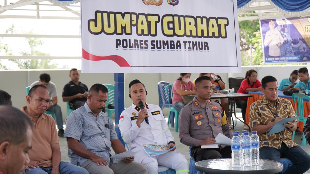 Ciptakan Lingkungan Pelabuhan Yang Tertib, Kemenhub Jembatani Komunikasi antara Masyarakat dan Stakeholder di Pelabuhan Waingapu