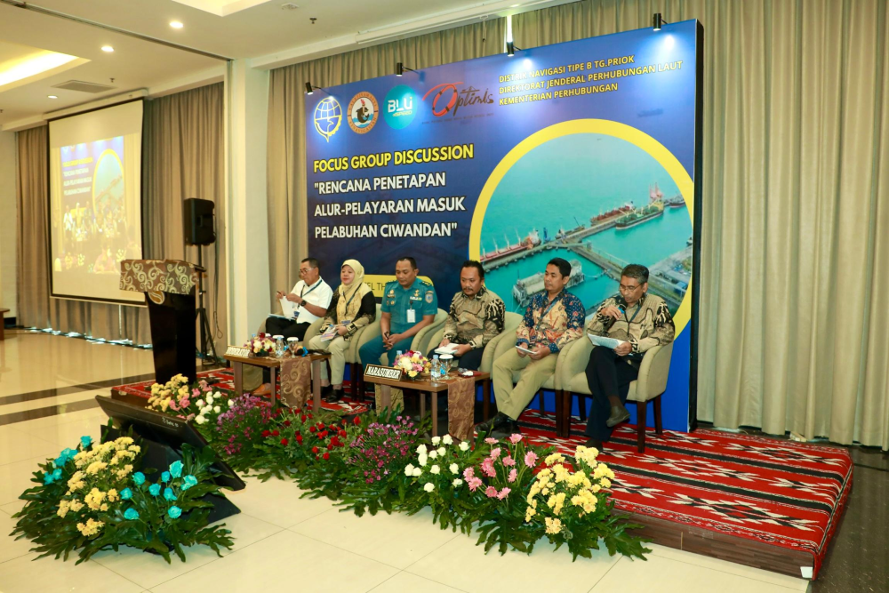 DUKUNG KESELAMATAN PELAYARAN LINTAS JAWA-SUMATERA, KEMENHUB TETAPKAN ALUR PELAYARAN DAN ZONA LABUH PELABUHAN CIWANDAN BANTEN