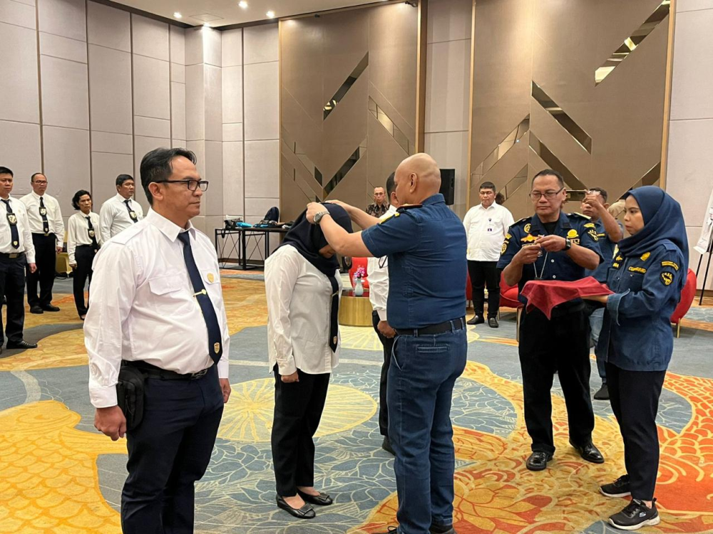 *TINGKATKAN KESELAMATAN DAN KEAMANAN KAPAL KEMENHUB MELAKSANAKAN PENGUKUHAN DAN REVALIDASI PEJABAT PEMERIKSA KELAIKLAUTAN DAN KEAMANAN KAPAL ASING (PSCO)*