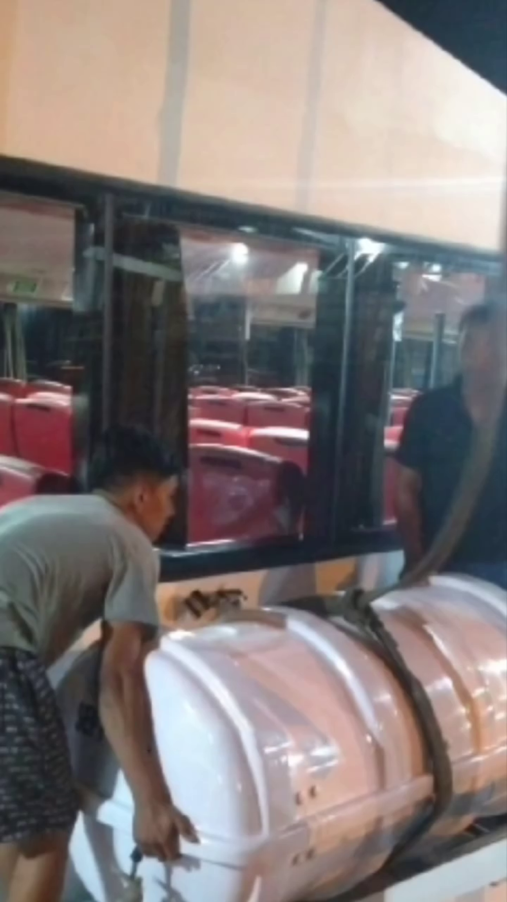 PEMERIKSAAN LIFE RAFT PADA KAPAL PENUMPANG