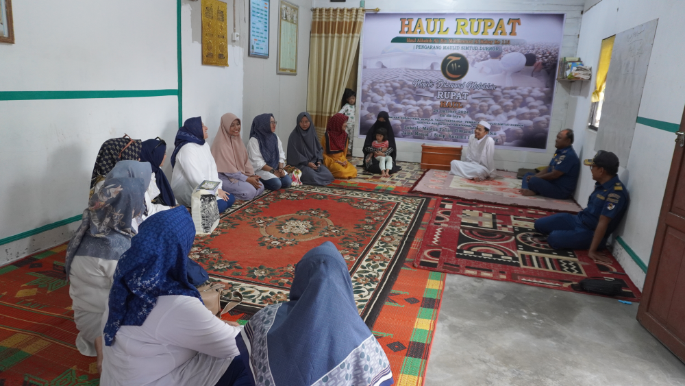DWP KSOP KELAS I DUMAI BERIKAN BANTUAN AL-QUR'AN DAN IQRO' PADA PONDOK PENGAJIAN ANAK-ANAK DI RUPAT