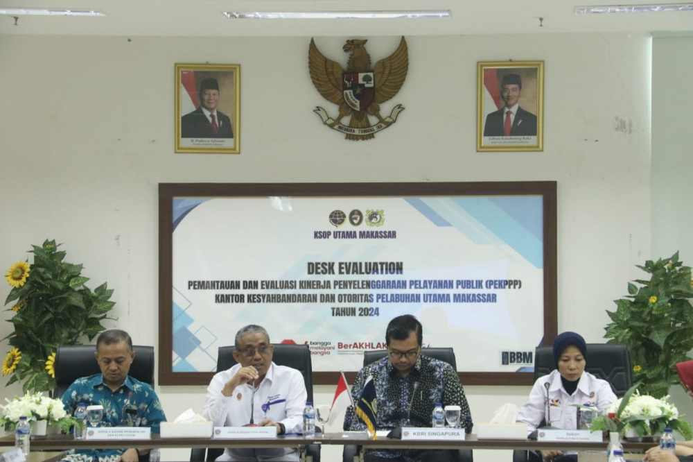 KEMENHUB FASILITASI PENYERAHAN ASURANSI UNTUK KELUARGA PELAUT WNI YANG MENINGGAL SAAT BEKERJA DI SINGAPURA