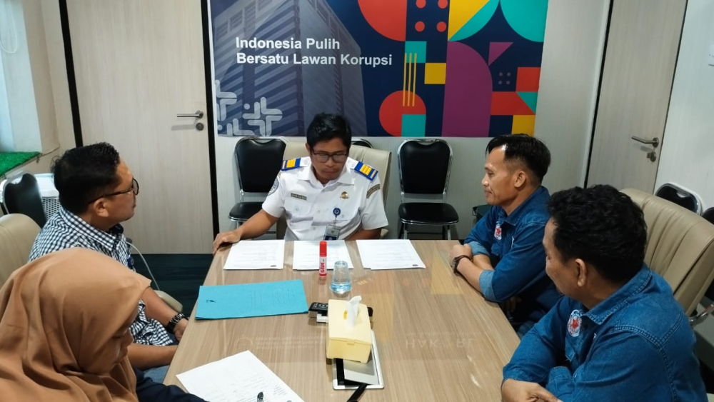KEMENHUB FASILITASI PENYERAHAN GAJI ABK KAPAL BINTANG MUTIARA XXXI