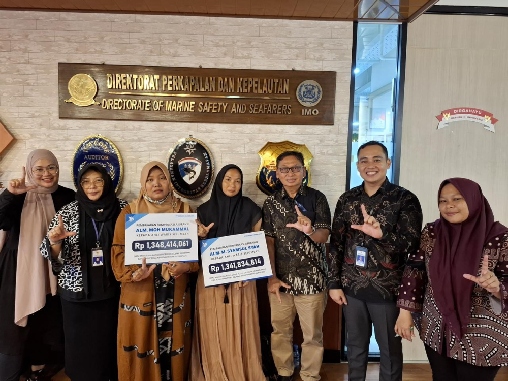 KEMENHUB FASILITASI PENYERAHAN ASURANSI UNTUK KELUARGA PELAUT WNI YANG MENINGGAL SAAT BERTUGAS DI PERAIRAN KOREA SELATAN