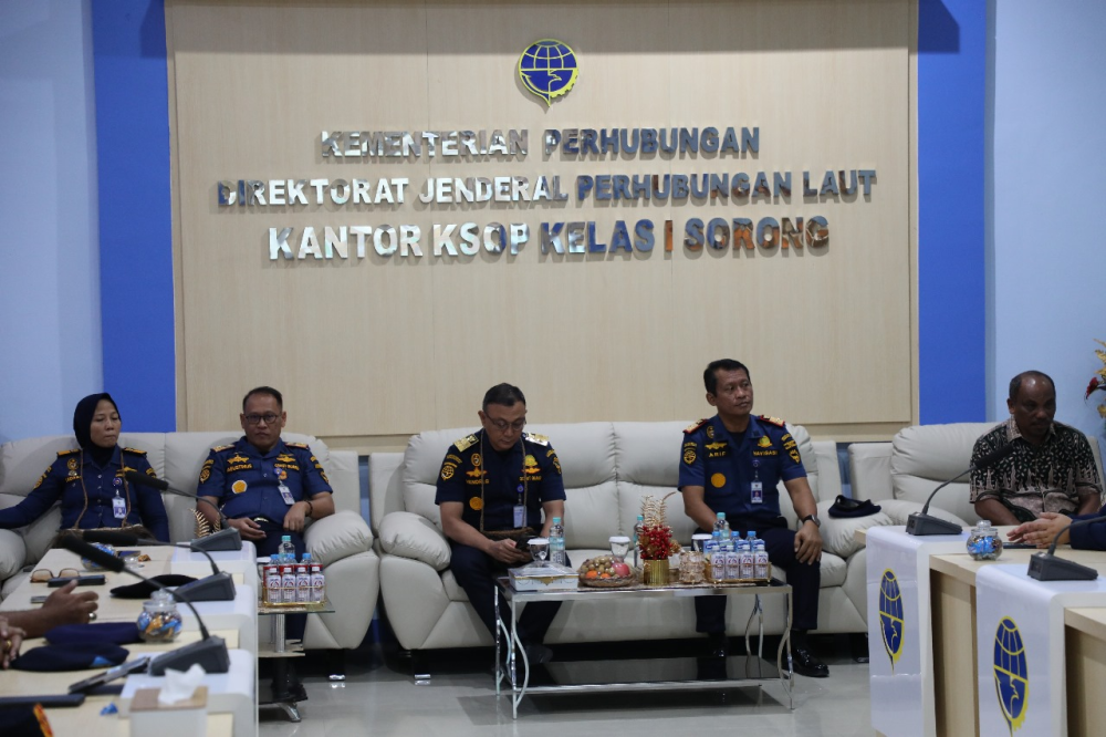 Kemenhub Gelar Kampanye Keselamatan Pelayaran dalam Program Quick Win 100 Hari di Sorong - Papua