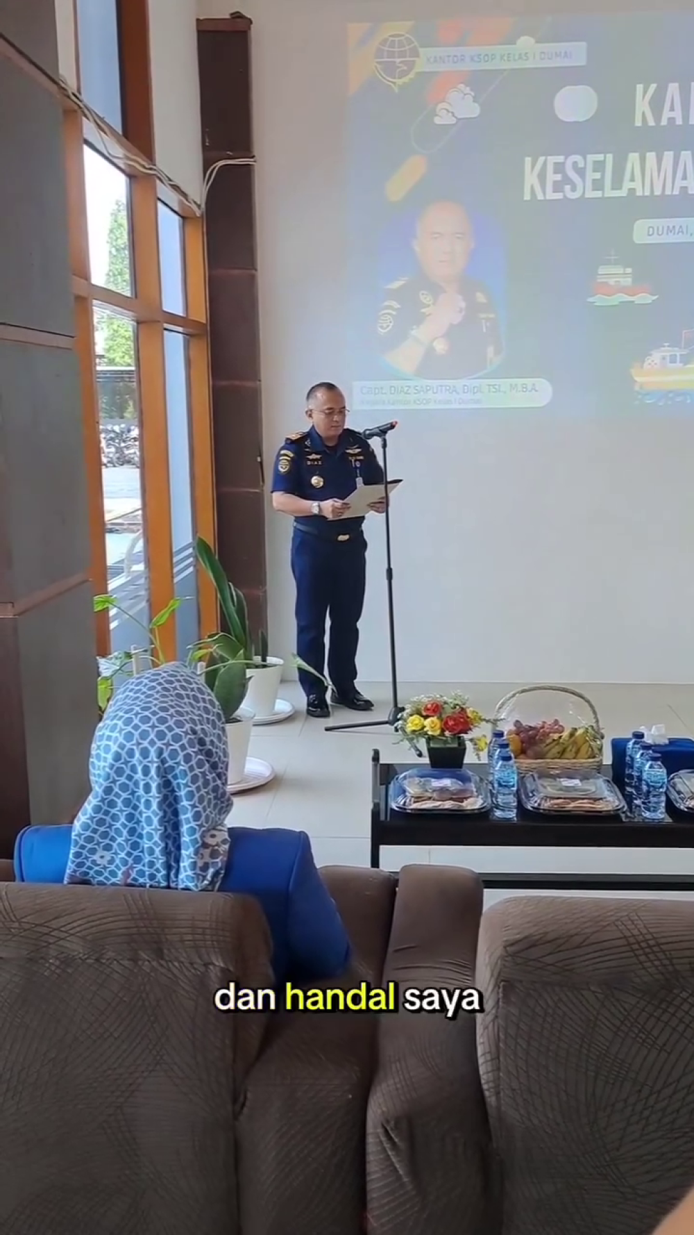 KAMPANYE KESELAMATAN PELAYARAN SOSIALISASI PENGGUNAAN LIFEJACKET