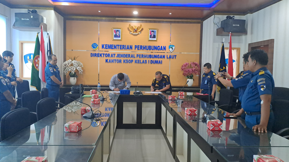 PENANDATANGANAN PERJANJIAN KERJASAMA ANTARA KANTOR KSOP KELAS I DUMAI DENGAN PT. MARITA MAKMUR JAYA TENTANG PENGGUNAAN PERAIRAN TERMINAL KHUSUS  (TERSUS)  PT. MARITA MAKMUR JAYA