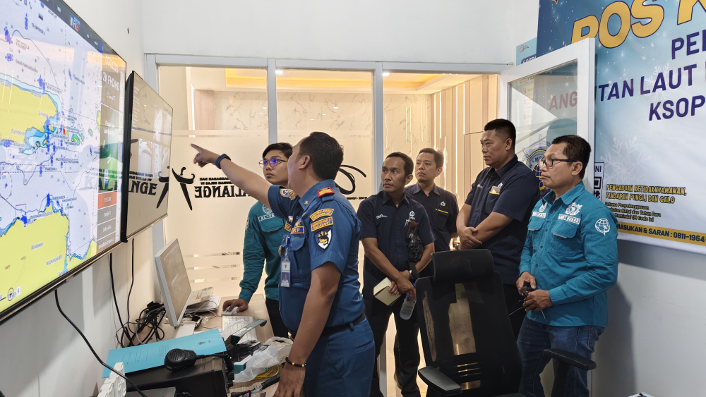 Automatic Identification System (AIS)