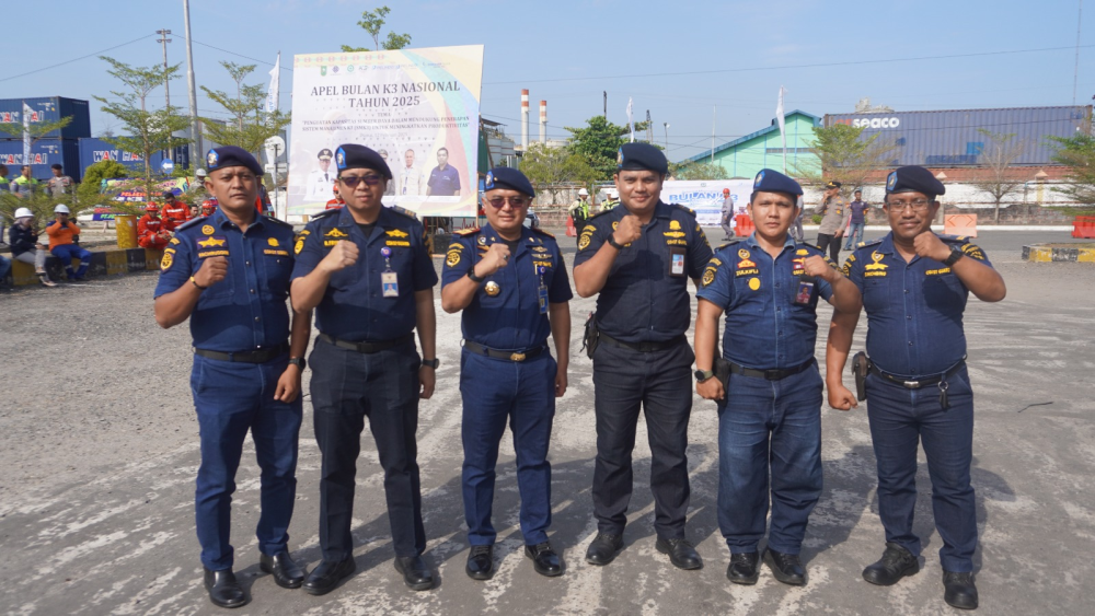 Kantor KSOP Kelas I Dumai menghadiri Kegiatan Apel Bulan K3 Nasional Provinsi Riau Tahun 2025 di Pelabuhan Pelindo Dumai.