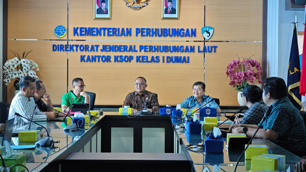 Kantor KSOP Kelas I Dumai melakukan Kegiatan Rapat Evaluasi dan Pembahasan Pekerjaan Pengerukan PT. Pelindo Regional I Dumai