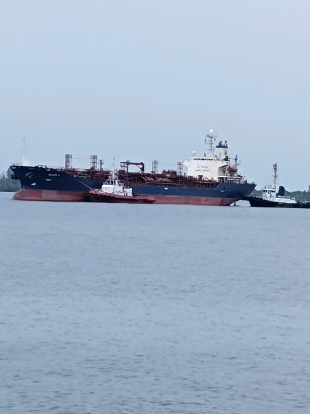 Kantor KSOP Kelas I Dumai melaksanakan kegiatan pengawasan Uji Coba Sandar Dermaga di dermaga yang baru milik Terminal Khusus PT. Sumber Tani Agung Oils and Fats (STAOF)