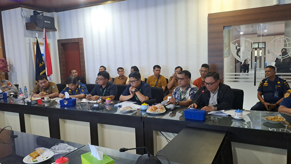 Rapat Evaluasi dan Implementasi Peraturan Menteri Perhubungan Nomor KM 35 Tahun 2007 tentang Pedoman Perhitungan Tarif Pelayanan Jasa Bongkar Muat dari dan ke Kapal di pelabuhan wilayah kerja Kantor KSOP Kelas I Dumai.