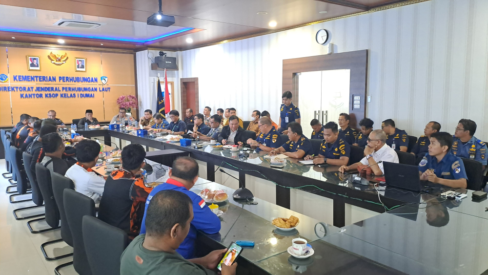 Rapat Evaluasi dan Implementasi Peraturan Menteri Perhubungan Nomor KM 35 Tahun 2007 tentang Pedoman Perhitungan Tarif Pelayanan Jasa Bongkar Muat dari dan ke Kapal di pelabuhan wilayah kerja Kantor KSOP Kelas I Dumai.