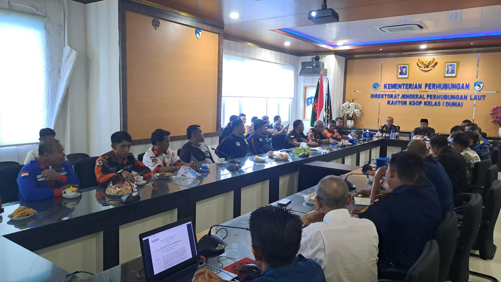 Rapat Evaluasi dan Implementasi Peraturan Menteri Perhubungan Nomor KM 35 Tahun 2007 tentang Pedoman Perhitungan Tarif Pelayanan Jasa Bongkar Muat dari dan ke Kapal di pelabuhan wilayah kerja Kantor KSOP Kelas I Dumai.