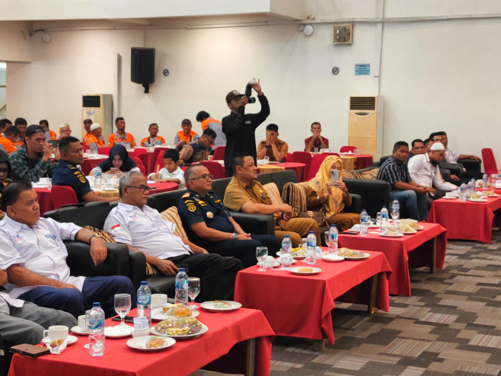 Kepala Kantor KSOP Kelas I Dumai Bapak Capt. Diaz Saputra menghadiri dan sekaligus memberi sambutan pada kegiatan Rapat Anggota Tahunan Koperasi Jasa TKBM Pelabuhan Dumai