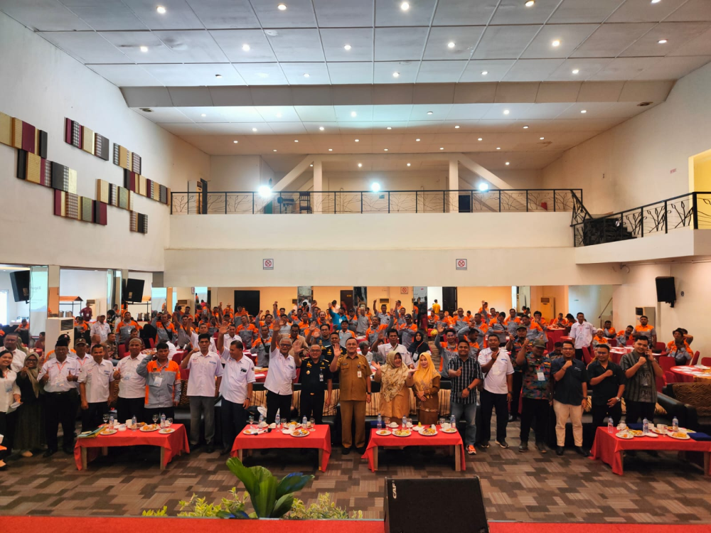 Kepala Kantor KSOP Kelas I Dumai Bapak Capt. Diaz Saputra menghadiri dan sekaligus memberi sambutan pada kegiatan Rapat Anggota Tahunan Koperasi Jasa TKBM Pelabuhan Dumai