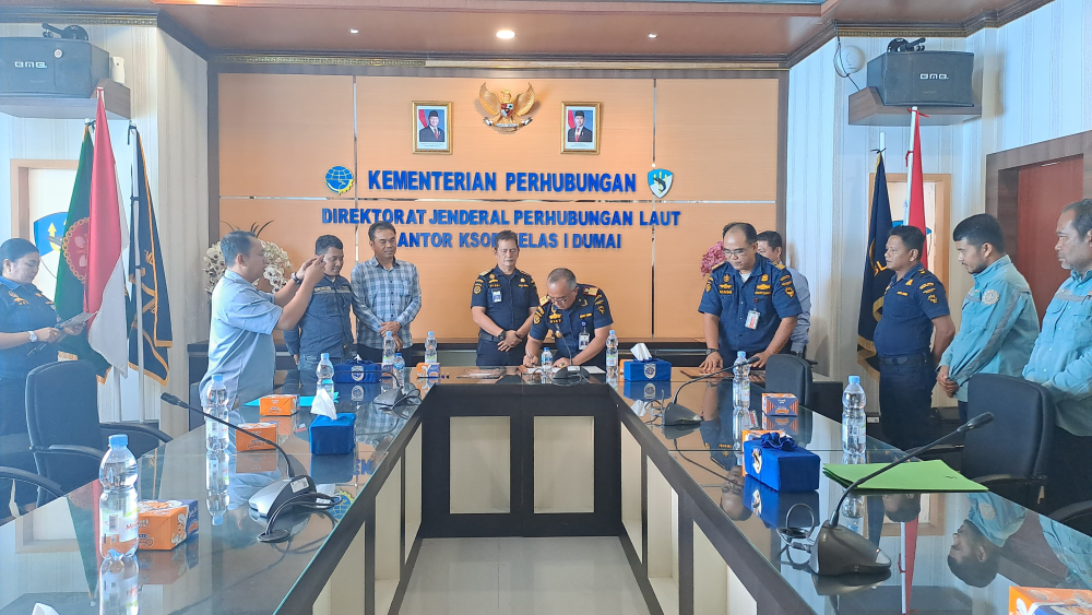 Penandatanganan Addendum dan Perjanjian Kerjasama Antara Kantor KSOP Kelas I Dumai dengan PT. Adhitya Serayakorita serta PT. Priatama Riau tentang Penggunaan Perairan Terminal Khusus.