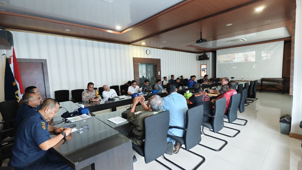 Rapat Lanjutan Evaluasi dan Implementasi Peraturan Menteri Perhubungan Nomor KM 35 Tahun 2007 tentang Pedoman Perhitungan Tarif Pelayanan Jasa Bongkar Muat dari dan ke Kapal di pelabuhan wilayah kerja Kantor KSOP Kelas I Dumai.