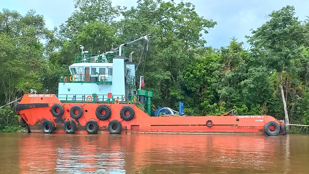 Dalam Rangka Mewujudkan Zero Accident & Zero Incident, KSOP Kelas III Rangga Ilung melakukan Pemenuhan Kelaiklautan Kapal Asing Berbendera Malaysia.
