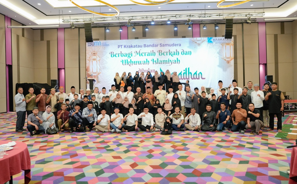 Kepala Kantor KSOP Kelas I Dumai  menghadiri undangan sekaligus memberikan sambutan pada Kegiatan Buka Puasa Bersama dan Pemberian Santunan kepada Anak-anak Yatim Piatu oleh PT. Krakatau Bandar Samudera