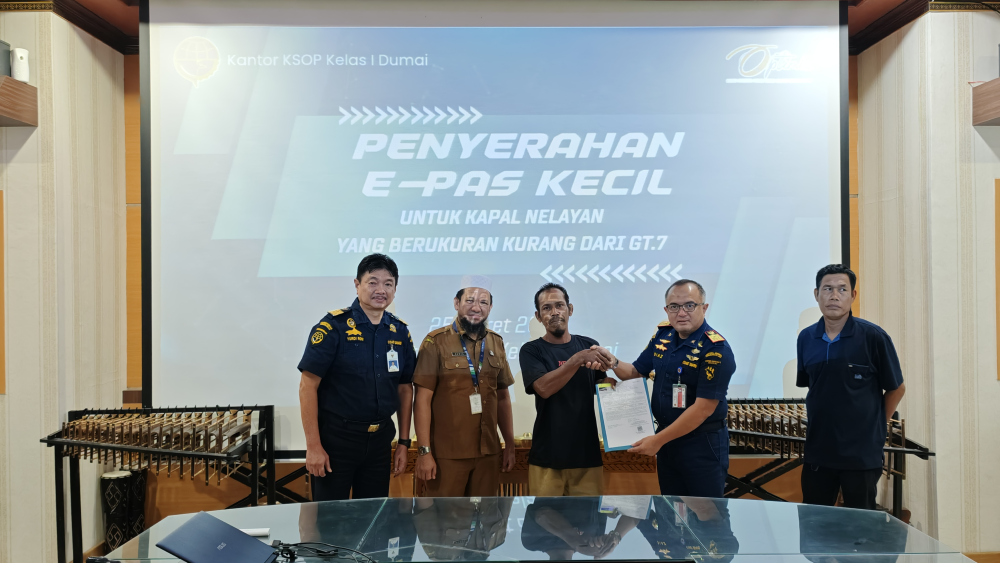 Penyerahan E-Pas Kecil untuk Kapal Nelayan yang berukuran < GT.7.