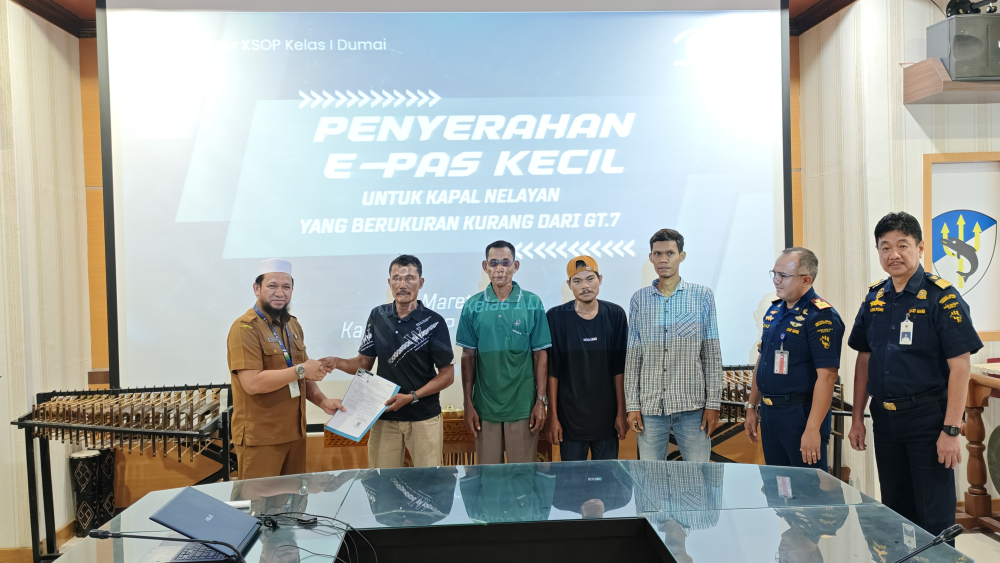Penyerahan E-Pas Kecil untuk Kapal Nelayan yang berukuran < GT.7.