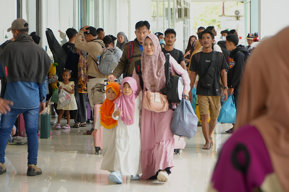 H-4 LEBARAN 2025: REALISASI TIKET GRATIS KAPAL LAUT CAPAI 82,7% & KONDISI LALU LINTAS ANGKUTAN LAUT TERPANTAU LANCAR