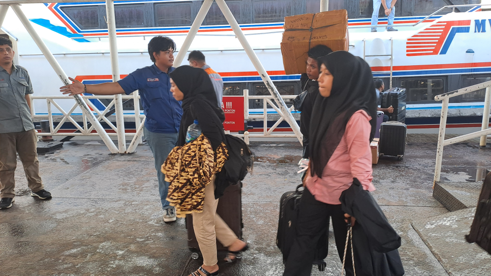 PENGAWASAN EMBARKASI ARUS BALIK ANGKUTAN LAUT LEBARAN IDUL FITRI TAHUN 2025 DI PELABUHAN PENUMPANG INTERNASIONAL PELINDO DUMAI
