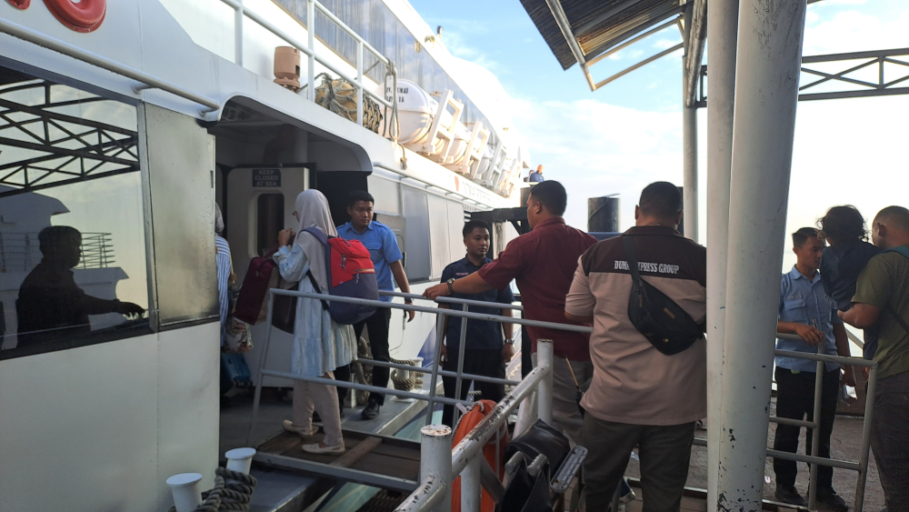 PENGAWASAN EMBARKASI ARUS BALIK ANGKUTAN LAUT LEBARAN IDUL FITRI TAHUN 2025 DI PELABUHAN PENUMPANG INTERNASIONAL PELINDO DUMAI