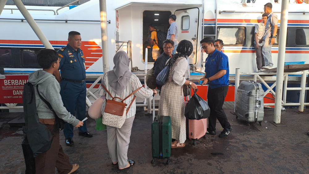PENGAWASAN EMBARKASI ARUS BALIK ANGKUTAN LAUT LEBARAN IDUL FITRI TAHUN 2025 DI PELABUHAN PENUMPANG INTERNASIONAL PELINDO DUMAI