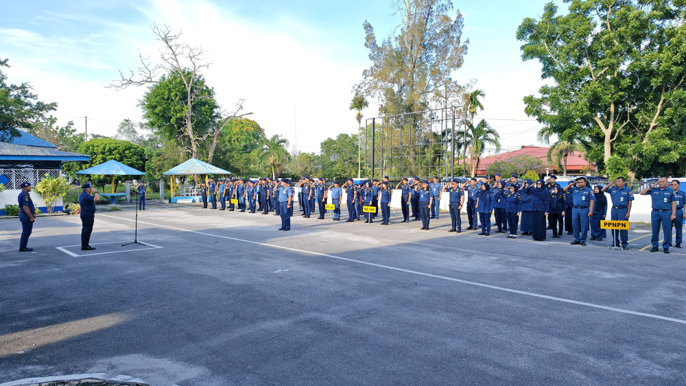 KEGIATAN APEL PAGI DI KANTOR KSOP KELAS I DUMAI