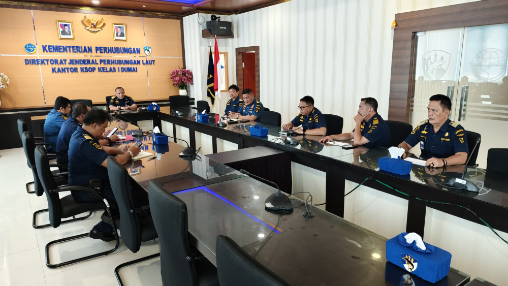 RAPAT EVALUASI KINERJA PEGAWAI KANTOR KSOP KELAS I DUMAI