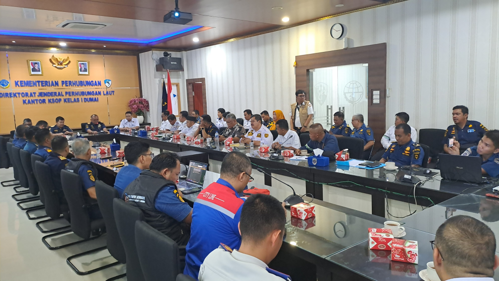 Penandatanganan Serahterima Tugas dan Fungsi Keselamatan dan Keamanan Pelayaran pada Pelabuhan Sungai, Danau dan Penyebrangan dari Balai Pengelola Transportasi Darat Kelas II Riau Ditjen Hubdat ke UPT Ditjen HUbla Wilayah Riau.