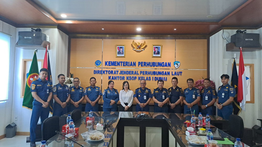 Penandatanganan Perjanjian Kerja sama antara Kantor KSOP Kelas I Dumai dengan PT. Sumber Tani Agung Oils and Fats tentang Penggunaan Perairan Terminal Khusus (Tersus).